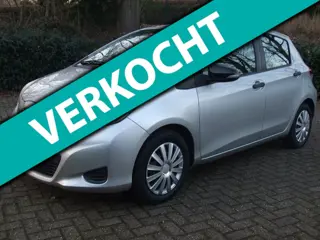 Toyota Yaris 1.0 VVT-i Comfort airco 5 drs grijs