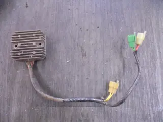 SPANNINGSREGELAAR Honda VT 1100 1987 - 1995