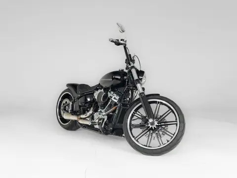 Harley-Davidson FXBR Breakout Softail Vivid Black