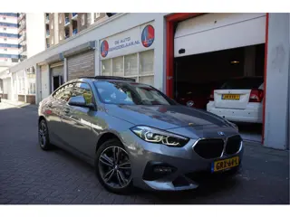 BMW 2 Serie Gran Coupé 218i | Panoramadak | Leer | Sportstoelen | M-Sport accenten | Verwarmd Sports