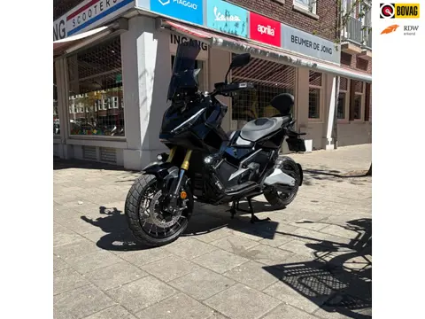 Honda Scooter NC 750 X-ADV