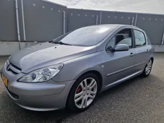 Peugeot 307 1.6-16V XSI (bj 2002)