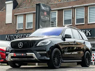 Mercedes-Benz M-Klasse ML 350 BlueTEC AMG PANO CAMERA 22 INCH ADAP CRUISE ELEK STOEL ELEK TREKHAAK B