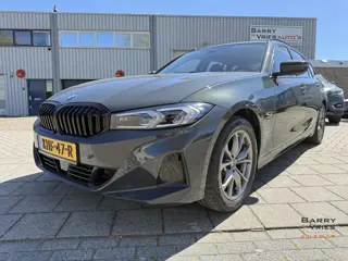 BMW 3-serie Touring 320e Business Edition Plus | Automatische Trekhaak | Facelift | Adaptieve Cruise