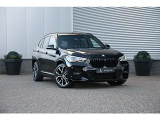BMW X1 xDrive25e 220PK M-Sport Pano|Trekh|HUD|Stuurvw