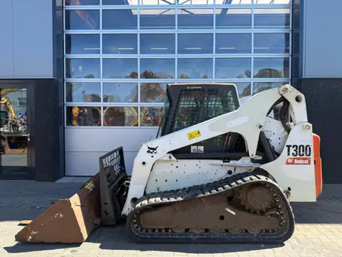 Bobcat T300 | A/C | Joystick | HighFlow! (bj 2009)
