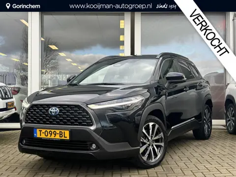 Toyota Corolla Cross Hybrid 200 Style | Stoel + Stuurverwarming | LED | Navigatie | Apple Carplay / 