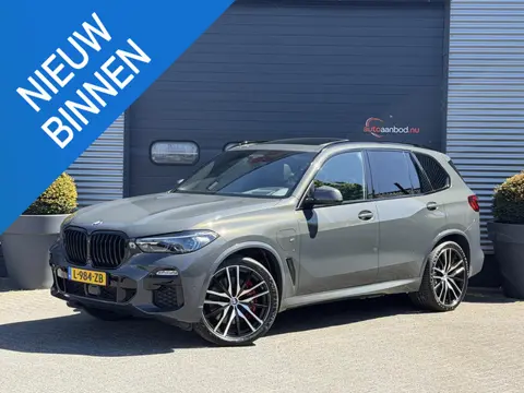 BMW X5 xDrive45e High Executive M-Pakket | Panoramadak | 360* Camera | Achteras Besturing | Sky Loun