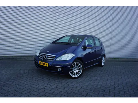 Mercedes-Benz A-Klasse 160 Business Class Elegance AUTOMAAT - Airco / Cruise / BT / Parkeers. / Lm v
