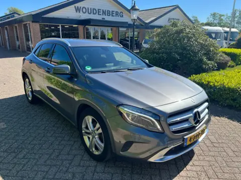 MERCEDES-BENZ GLA-KLASSE GLA 200 Urban, Camera