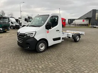 Renault Master Z.E. E-Tech, 52 kwh, RED, 3T5 Ccab FWD L 2, 4x2