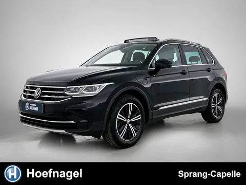 Volkswagen Tiguan 1.4 TSI eHybrid Elegance | Trekhaak | Pano | Camera | Stoelverwarming | CarPlay | 