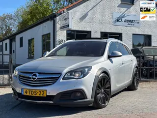 Opel Insignia Country Tourer 2.0 T 4x4 zeer netjes! Vol onderhouden!
