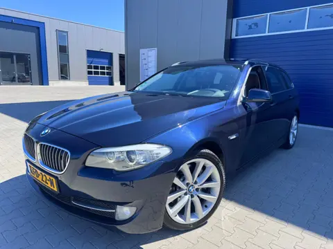 BMW 5-serie Touring 528i High Executive Leder Pano inruilkoopje!!