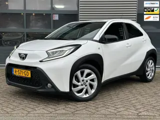 Toyota Aygo X 1.0 VVT-i MT first | CarPlay | Camera | ACC
