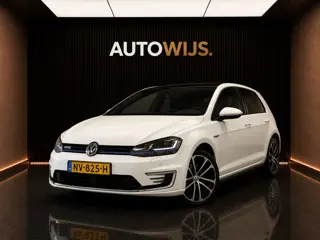 Volkswagen Golf 1.4 TSI GTE|PANO|LEDER|TREKHAAK|CAMERA|GOED ONDERHOUDEN