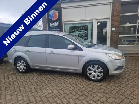 Ford FOCUS Wagon 1.6-16V "Trend" Grijs kenteken - Airco - Cruise - Trekhaak - Apk 06-02-2027 !!