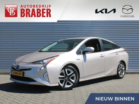 Toyota Prius 1.8 Executive | Trekhaak | Stoelverwarming | Camera | Leer | Dodehoek detectie | JBL au