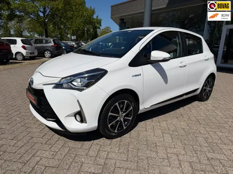 Toyota Yaris 1.5 Hybrid Team D, Navi, Camera, Automaat, etc