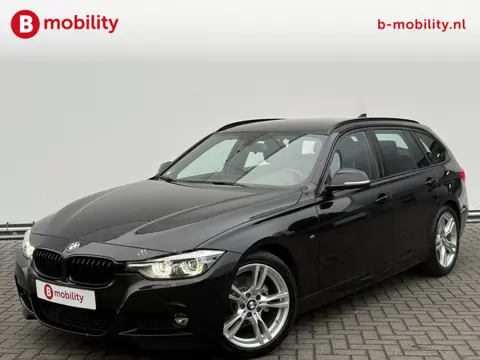 BMW 3 Serie Touring 320i High Executive M-Sport Trekhaak 1800kg | Achteruitrijcamera | Apple CarPlay
