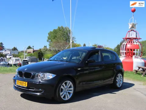 BMW 1-serie 118i *NAVI *DAKJE *AUTOMAAT