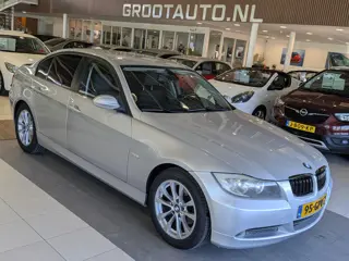 BMW 3-serie 320i Business Line Automaat Airco, Cruise Control, Stuurbekrachtiging