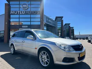 Opel Vectra Wagon 1.8-16V Executive LEDER NAP AIRCO PDC
