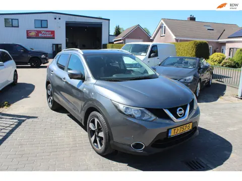 Nissan Qashqai 1.2 Connect Edition pano, camera, stoelverw