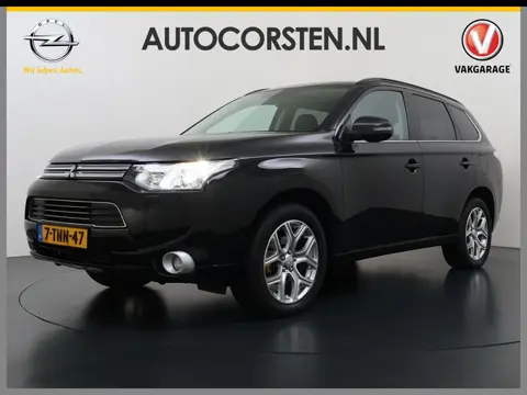 Mitsubishi Outlander 2.0 PHEV Hybride 4WD Intense+ Camera Ecc Rockford Fosgate®-Audio Cruise Control
