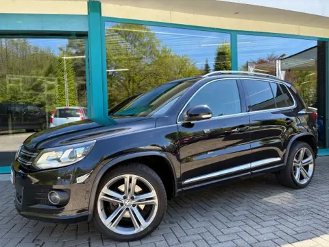 VOLKSWAGEN TIGUAN 2.0 TSI SPORT & STYLE 4MOTION R-LINE DSG VOLL 