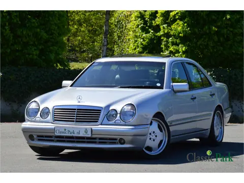 Mercedes-Benz E50 AMG (bj 1996, automaat)