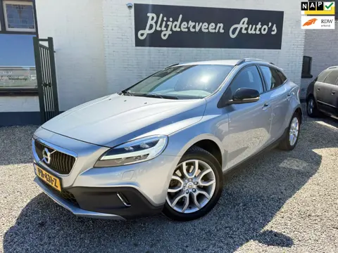 Volvo V40 Cross Country 2.0 T3 Nordic+ Org. NL | Camera | Navi | Stoel VW | Trekhaak