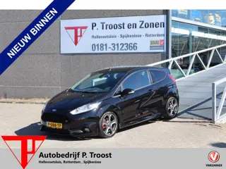 Ford Fiesta 1.6 ST2 Achteruitrijcamera/Stoelverwarming/Automatische airco/Recaro sportstoelen/Licht 