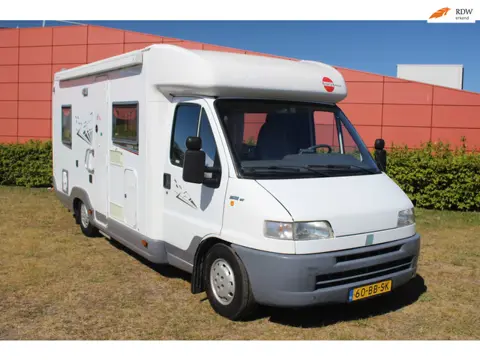 Burstner t604 / 2.5 Tdi, Frans bed, Cruise control.