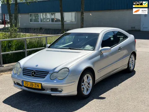 Mercedes-Benz C-klasse Sportcoupé 180!2002!Automaat!Airco!LM. velgen! 1 jaar APK!