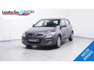 Hyundai i30 1.6i Dynamic Airco Trekhaak