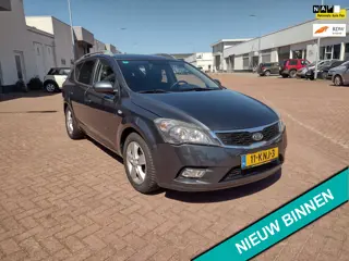 Kia Cee'd 1.4 CVVT Seven MOOIE AUTO BEL 0619590613 AIRCO 5 DRS
