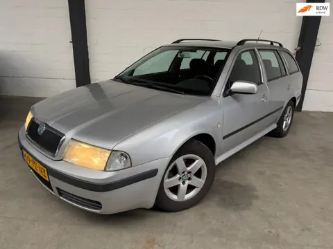 Skoda Octavia Combi 2.0 Tour |LPG| |ClimateControl| |Trekhaak| |CruiseControl|