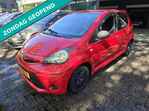 Toyota Aygo 1.0 VVT-i Comfort | 2E EIGENAAR | 12MND GARANTIE | AIRCO | LMV | NW APK |