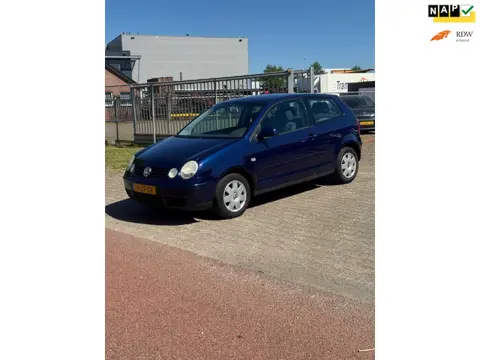 Volkswagen Polo 1.4-16V Highline