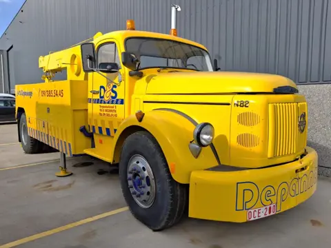 Volvo N N 88-52S * Tow Truck * Full Spring * (bj 1969)