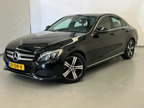 Mercedes-Benz C-klasse 180 / Camera / Trekhaak / Stoelverwarming