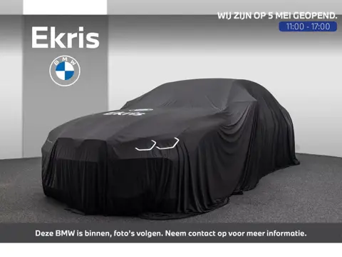 BMW X1 sDrive18i Panordamadak | X-Line | Sportstoelen | Getint Glas | Lage KM stand