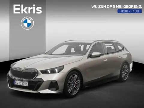 BMW i5 Touring eDrive40 M Sport Edition | M Sport package | M Sport package Pro | Lentevoordeel
