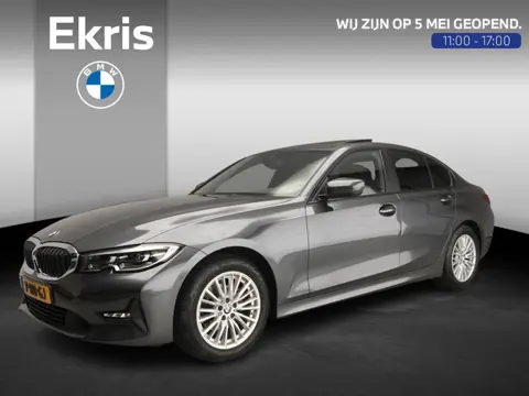 BMW 3 Serie Sedan 318i | LED | Navigatie | Schuifdak | Sportstoelen | Stoelverwarming | DAB | Hifi s