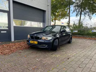 Bmw7500 1 SERIE 118I BUSINESS LINE (bj 2008, automaat)