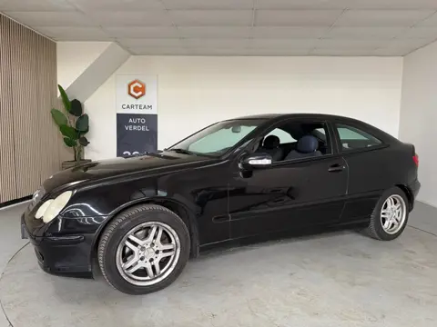 Mercedes-Benz C-klasse Sportcoupé 180 Airco, Automaat, LMV, Navigatie Inruilauto met APK tot 03-05-2