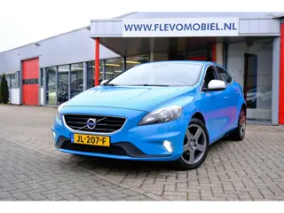 Volvo V40 2.0 D2 R-Design Airco|LMV|Leder-Alcantara