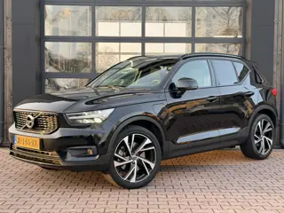 Volvo XC40 1.5 T5 Recharge R-Design | LED | Trekhaak | Pano | Stoelverwarming voor & achter | Stuurv