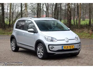 Volkswagen up! 1.0 cross up! BlueMotion | 2013 | Stoelverwarming | Navi |